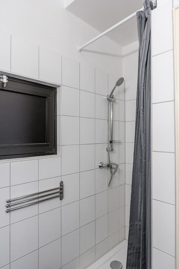 Flats 4 You, Moderne City Wohnung Naehe Hbf, Due-Messe 20 Min, Netflix, Kueche Duisburg Dış mekan fotoğraf