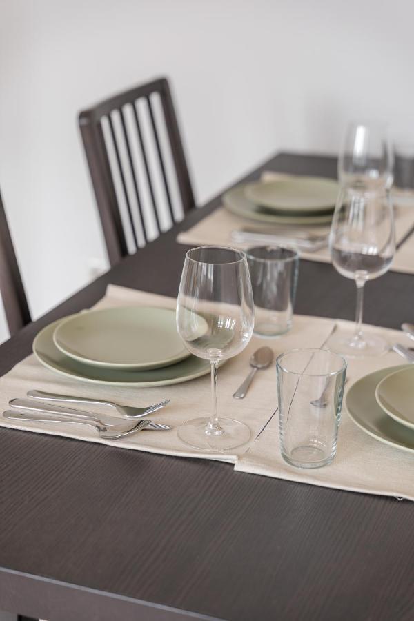 Flats 4 You, Moderne City Wohnung Naehe Hbf, Due-Messe 20 Min, Netflix, Kueche Duisburg Dış mekan fotoğraf