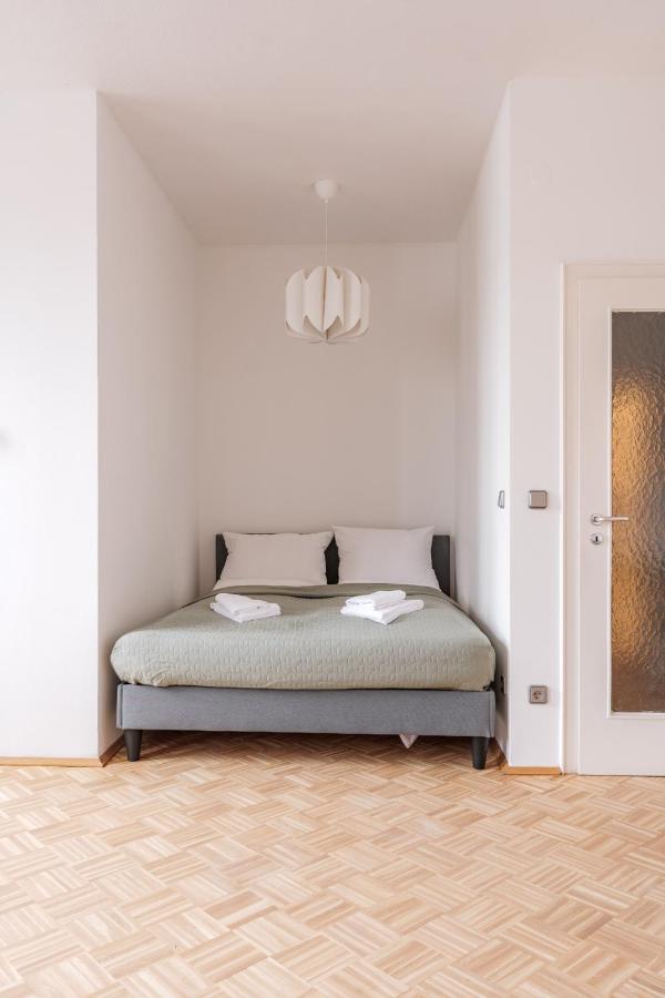 Flats 4 You, Moderne City Wohnung Naehe Hbf, Due-Messe 20 Min, Netflix, Kueche Duisburg Dış mekan fotoğraf